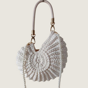 Bolsa Carafori pequena crossbody leve e prática, perfeita para uso versátil no dia a dia.