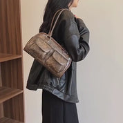 Bolsa Carafori Retro com Bolsos Duplos